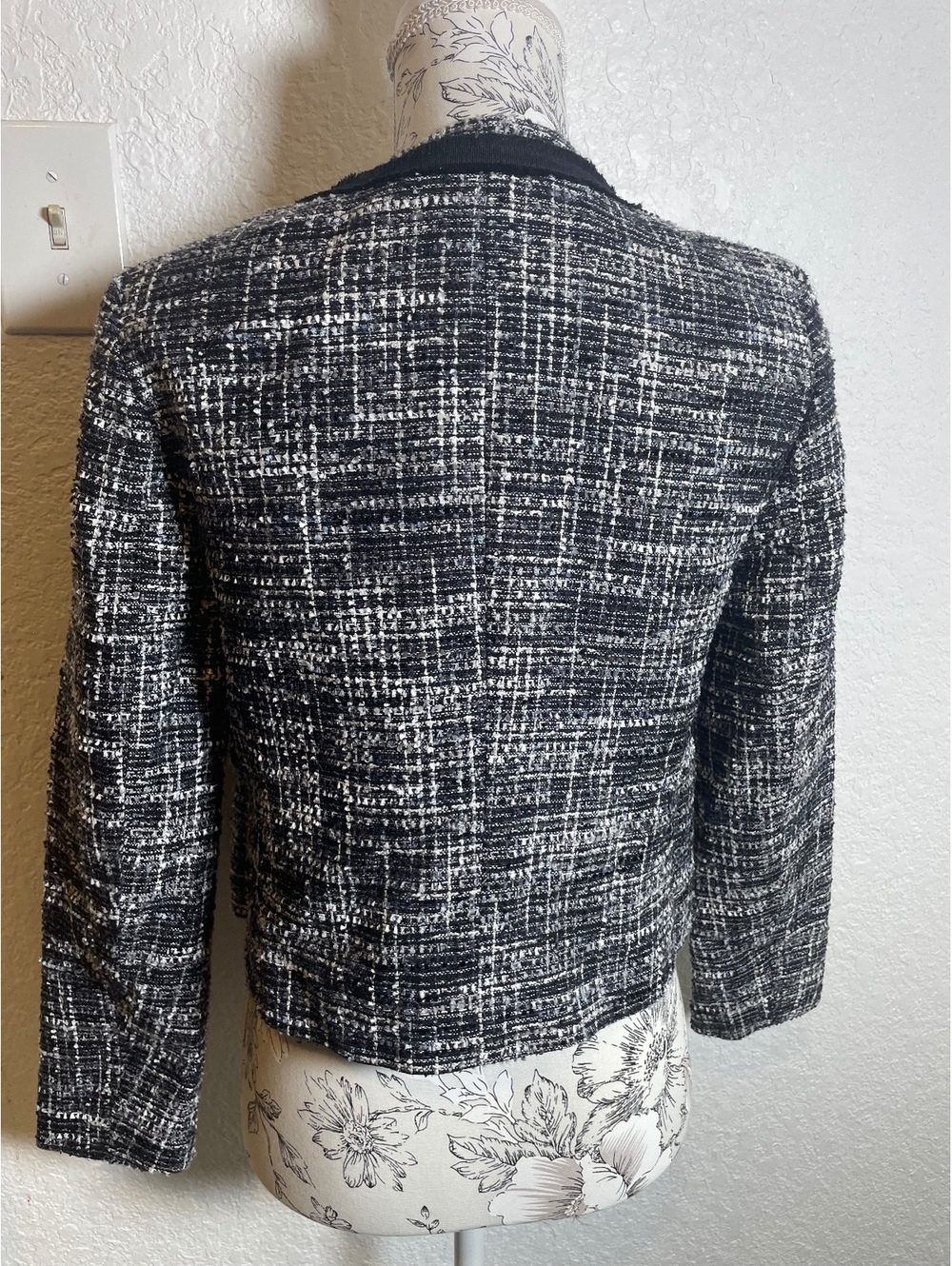 Ann Taylor 4p black white gray sports coat blazer EUC - Picture 2 of 9